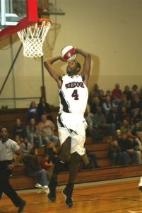 Elmira Bulldogs_aba1_coming Elmira Bulldogs player shooting basketball